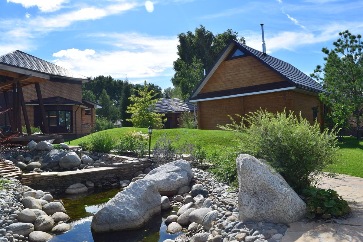 "Дом у озера"