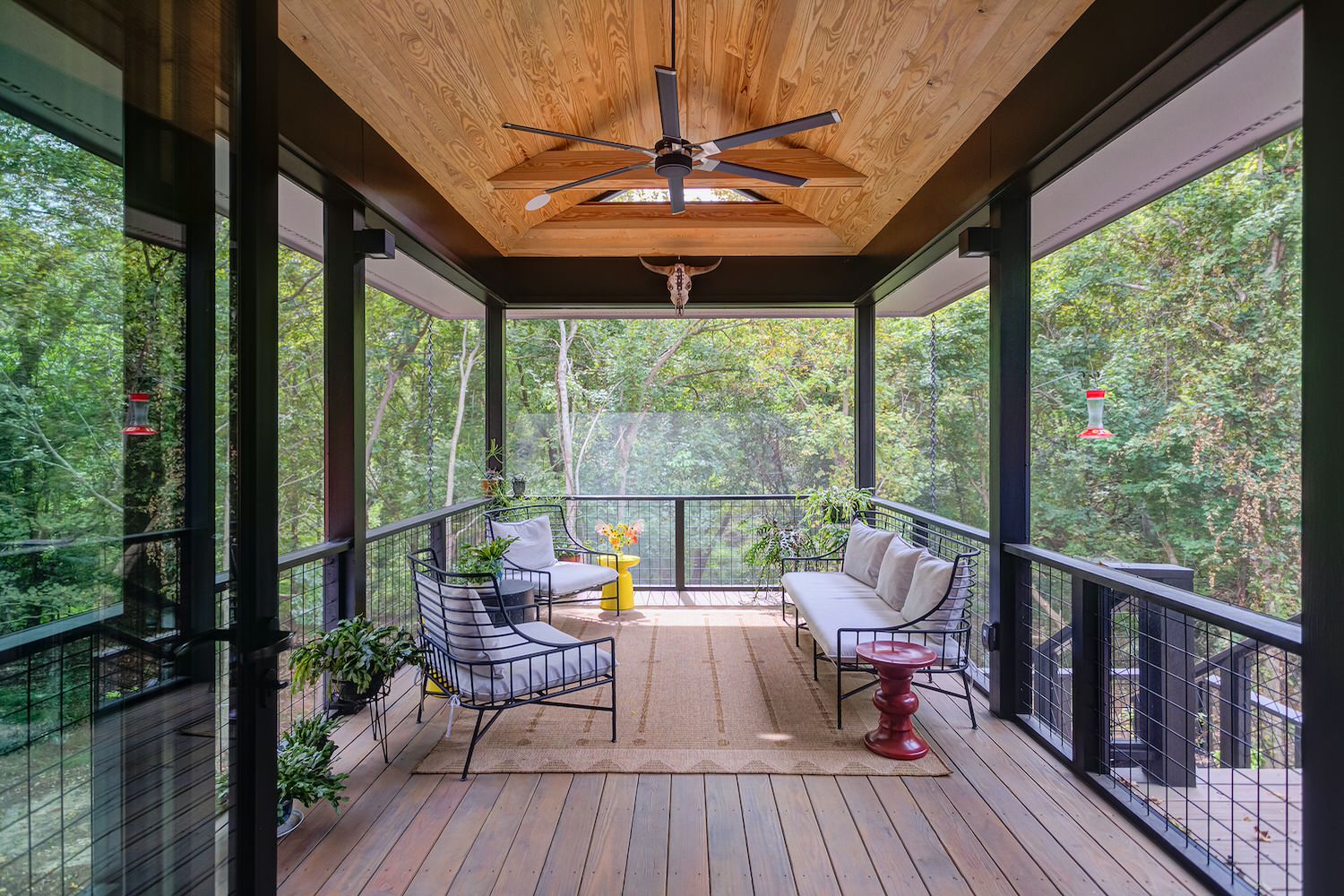 Screen porch