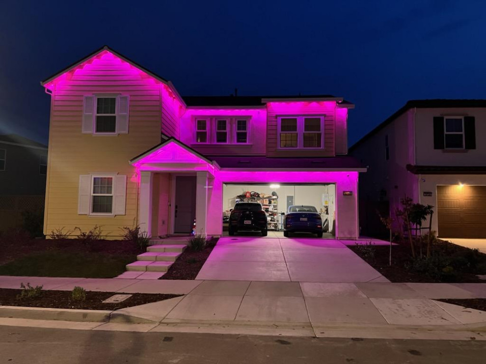 Holiday Lighting Installation