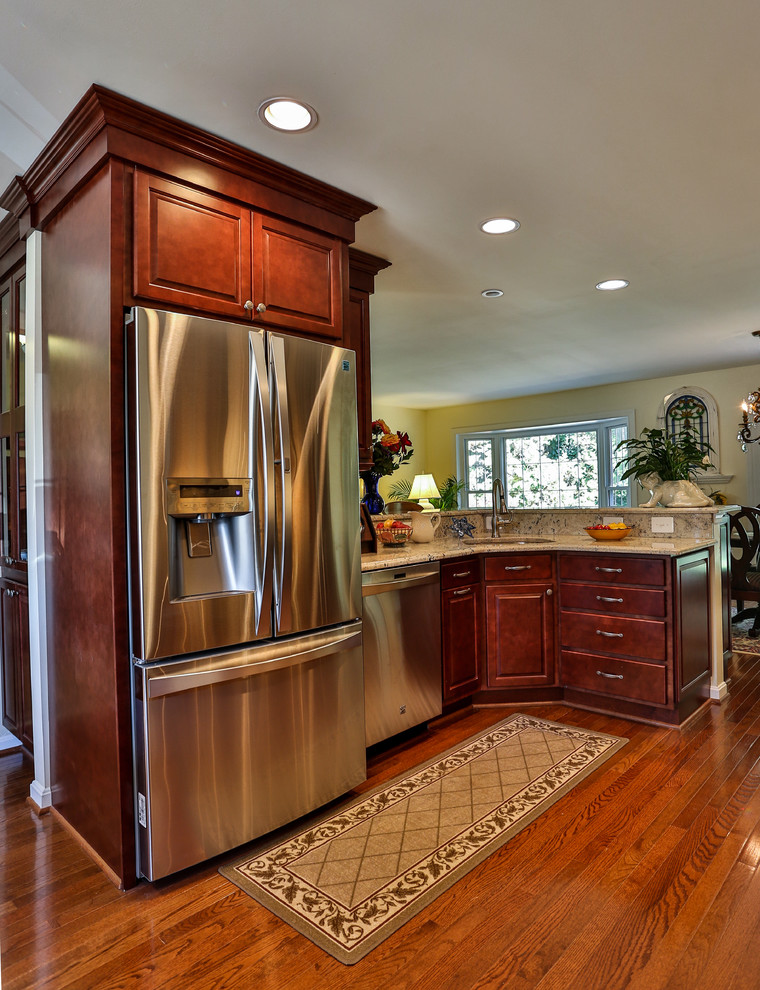 Inspiration for a transitional kitchen remodel in DC Metro