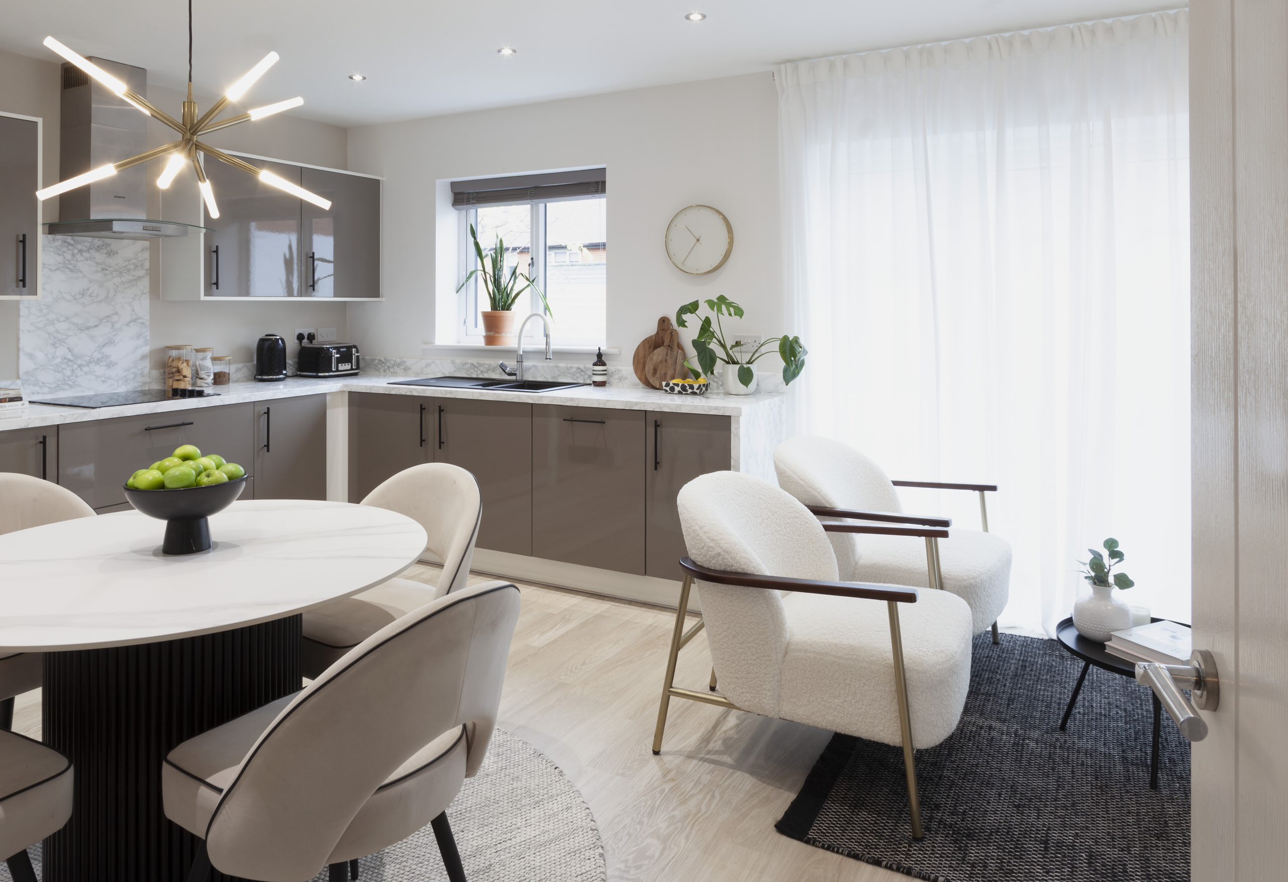 Millground Field - Kitchen, Dining Area and Armchair Seating