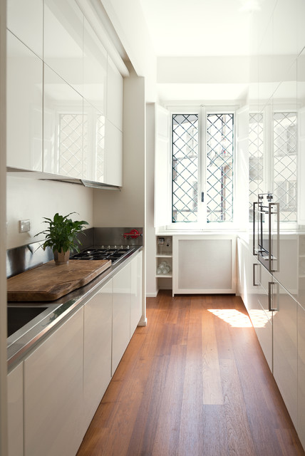 Bravetta contemporary-kitchen