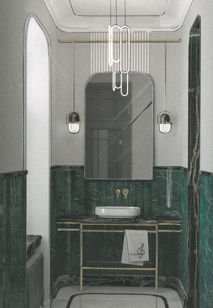 На 10 минут старше