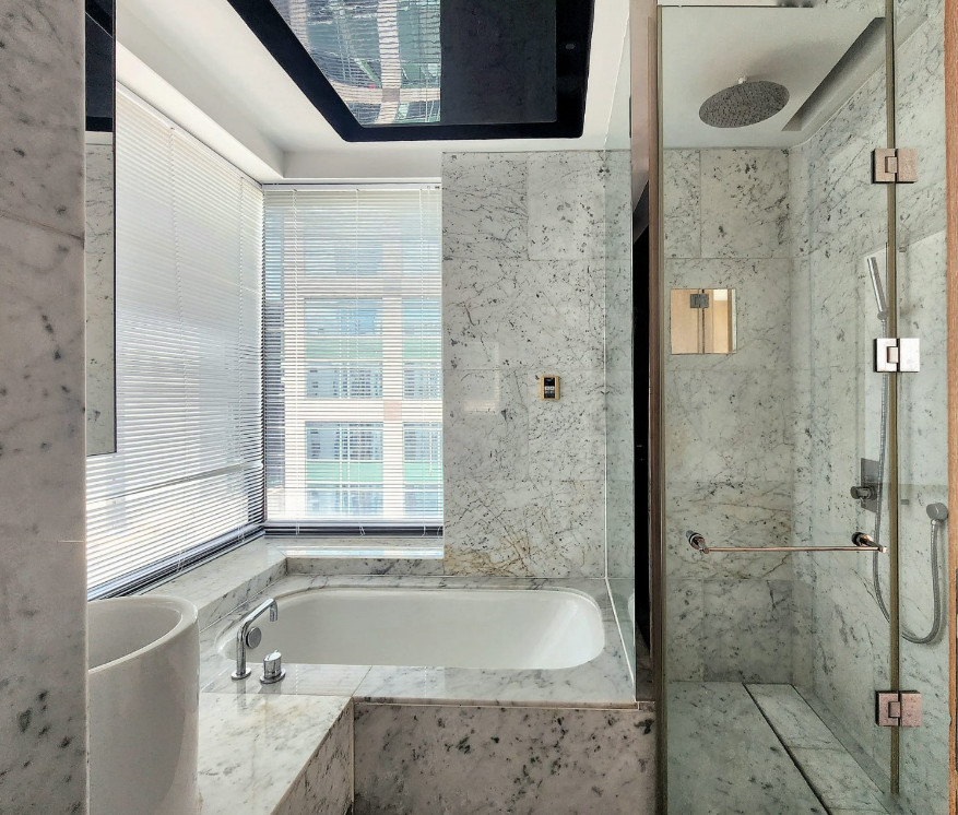 3 hinges on glass shower door