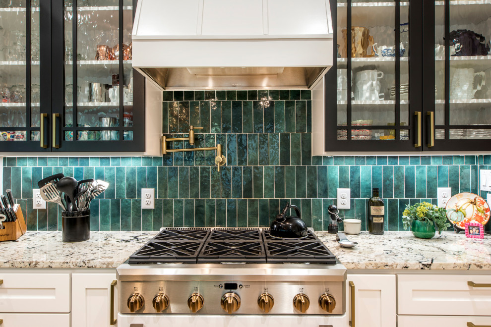 Example of a transitional kitchen design in Charlotte