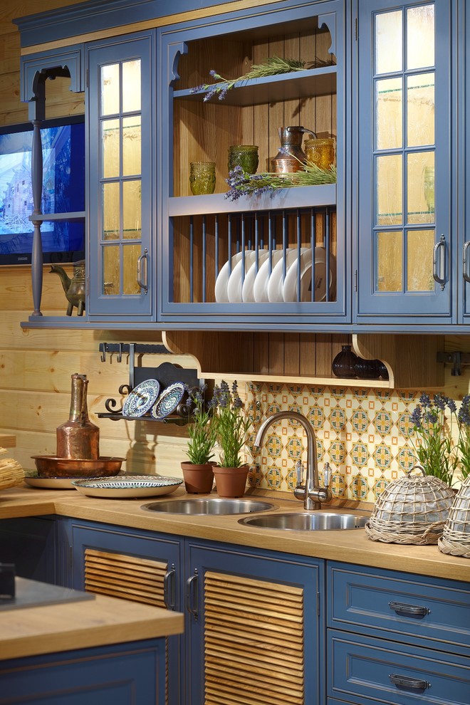 Кухня на летней веранде