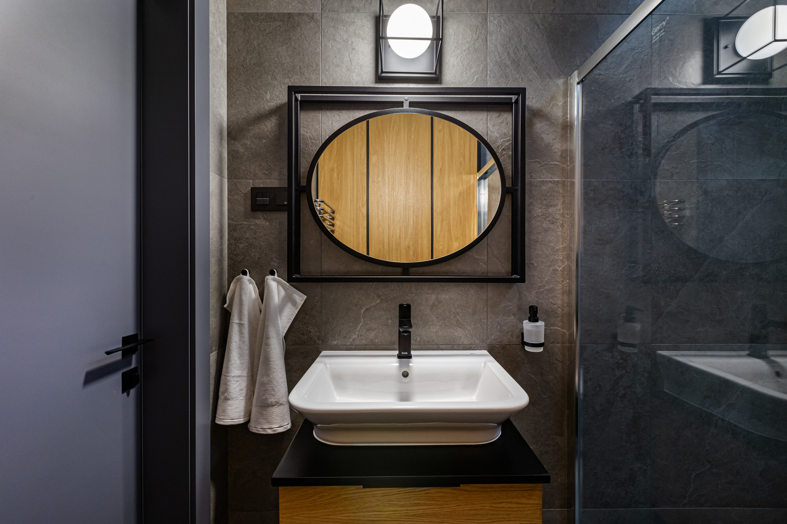 Сеть апартаментов Leonestate