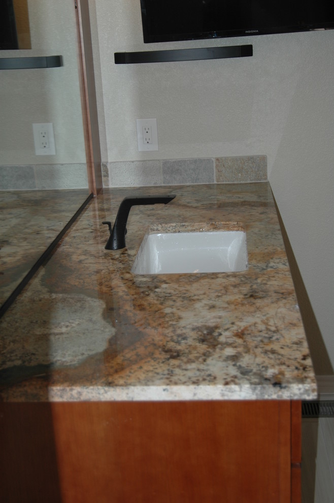 Home design - transitional home design idea in Orlando