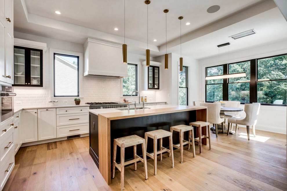 Kitchen - transitional kitchen idea