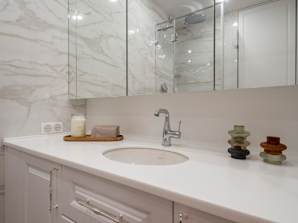 Меблировка санузла в неоклассическом стиле