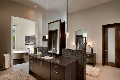 Large master bath and vanity topped with Silestone's® Altair Quartz