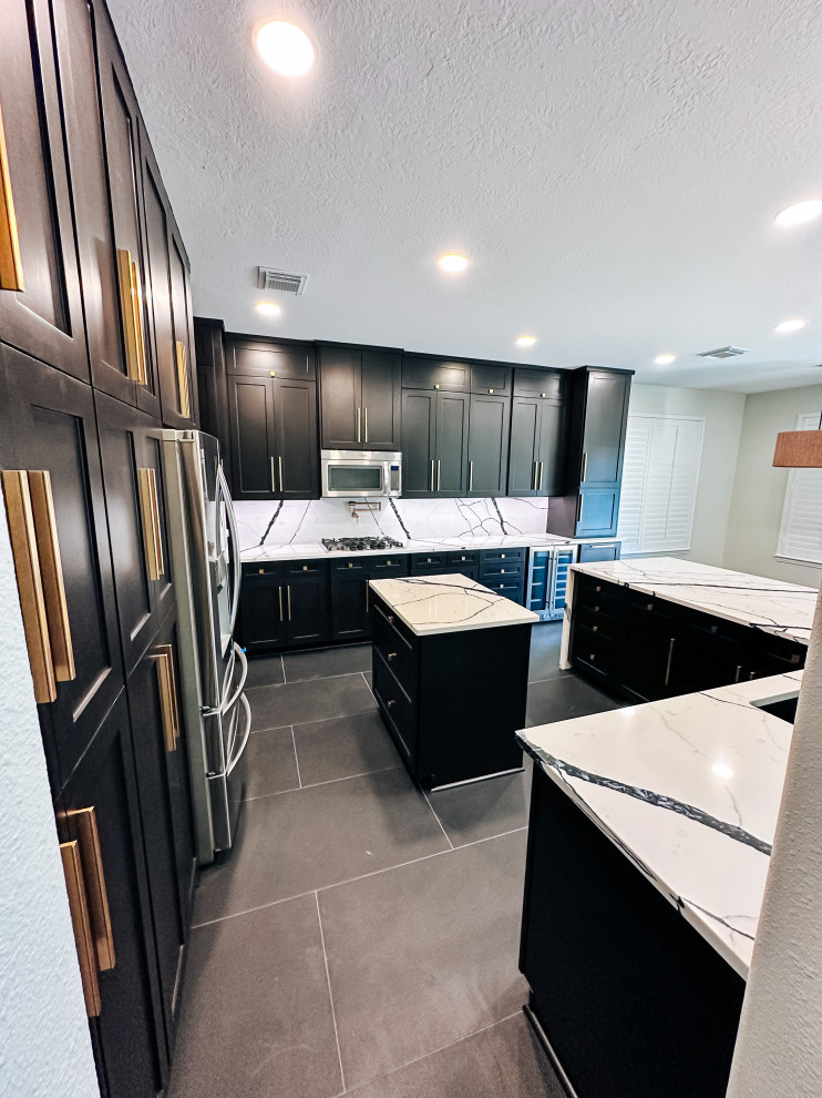 Black & White Kitchen Remodel - Pearland, TX