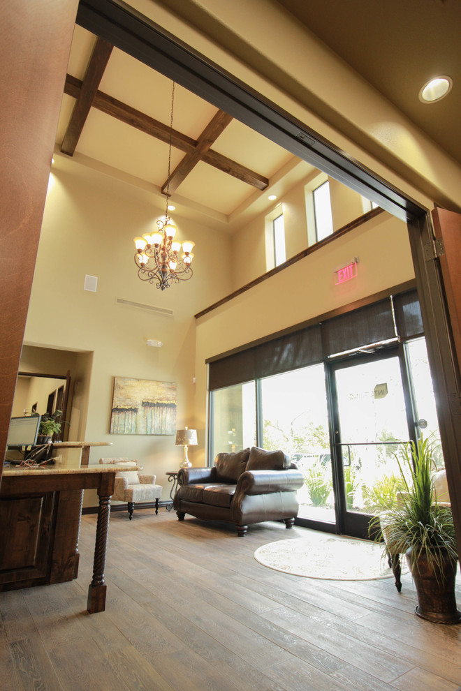 Home design - transitional home design idea