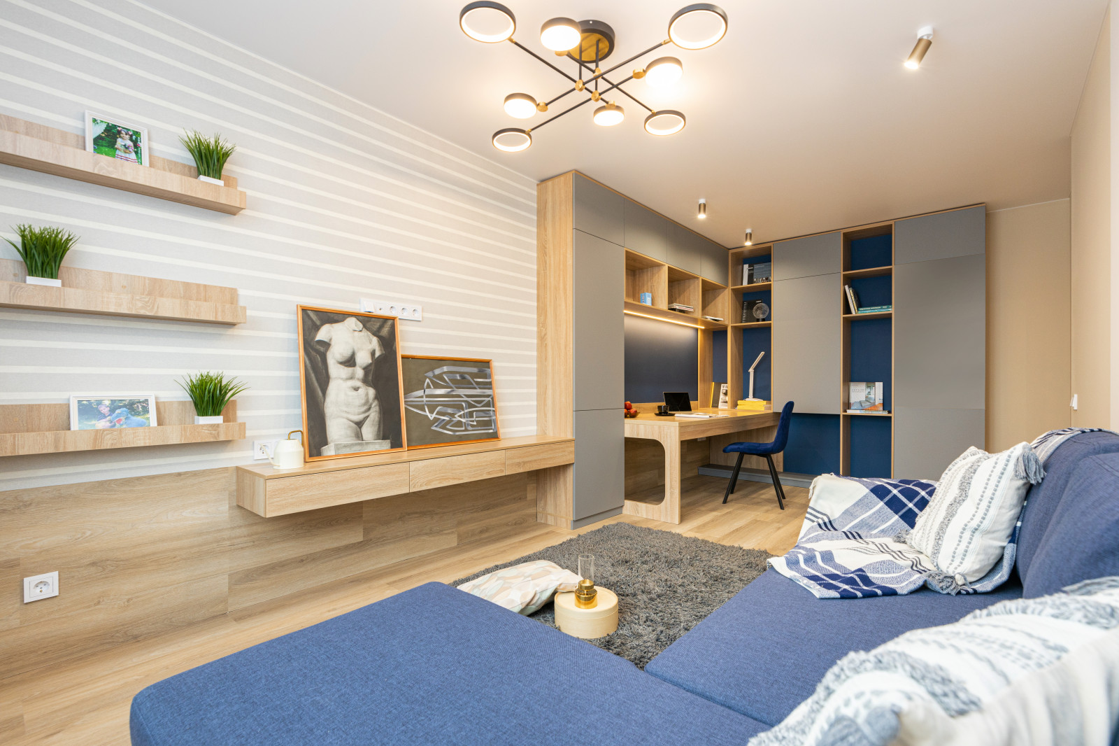 "Двушка" для программиста и художницы