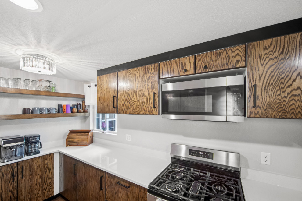 Custom Kitchen & Bath