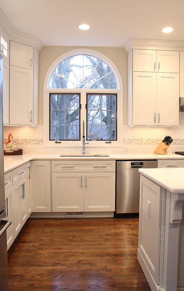 Transitional kitchen photo in DC Metro