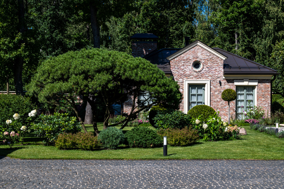 Бельгийский сад в коттеджном поселке «Летова роща»