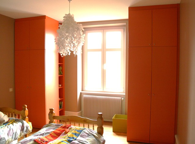 placards jumeaux modern-schlafzimmer
