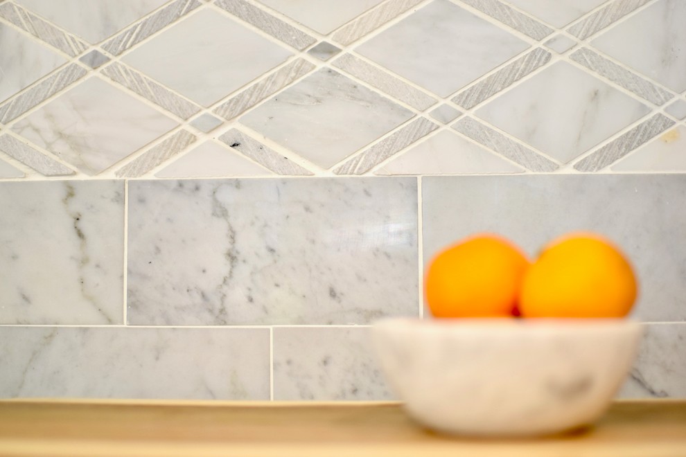 Inspiration for a transitional home design remodel in Orange County