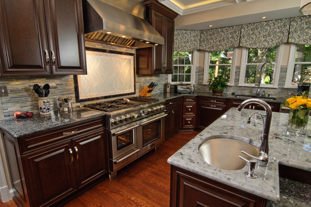 Transitional Kitchen transitional-kitchen