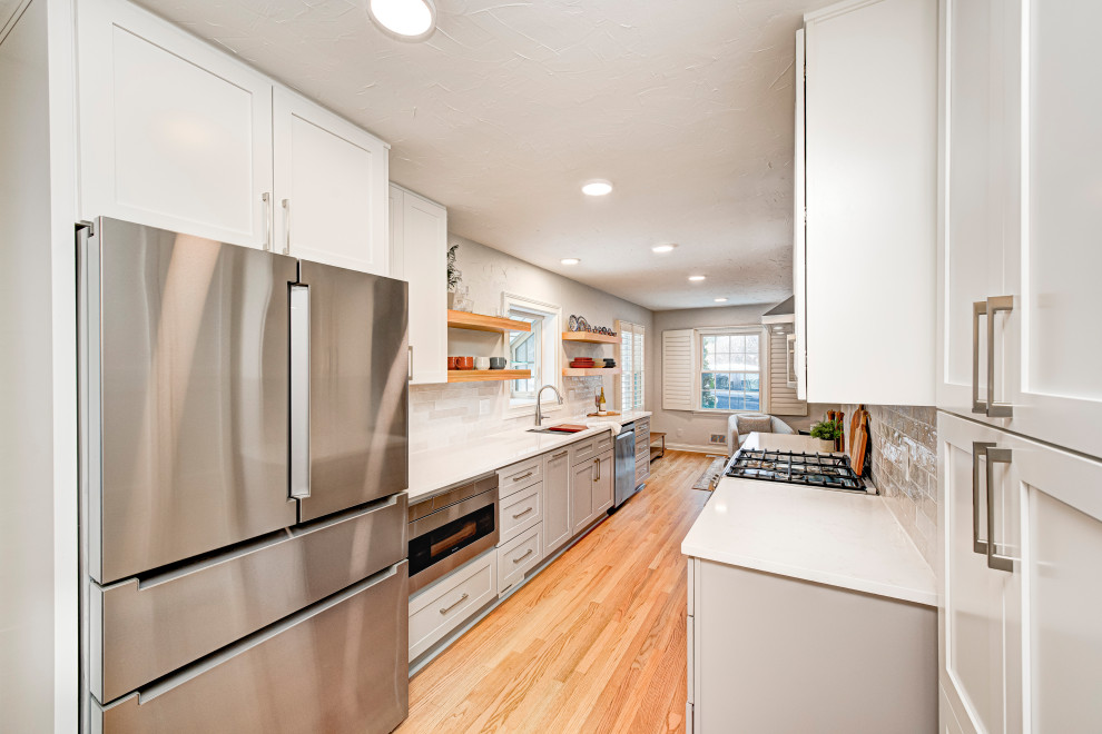 Example of a transitional kitchen design in Indianapolis