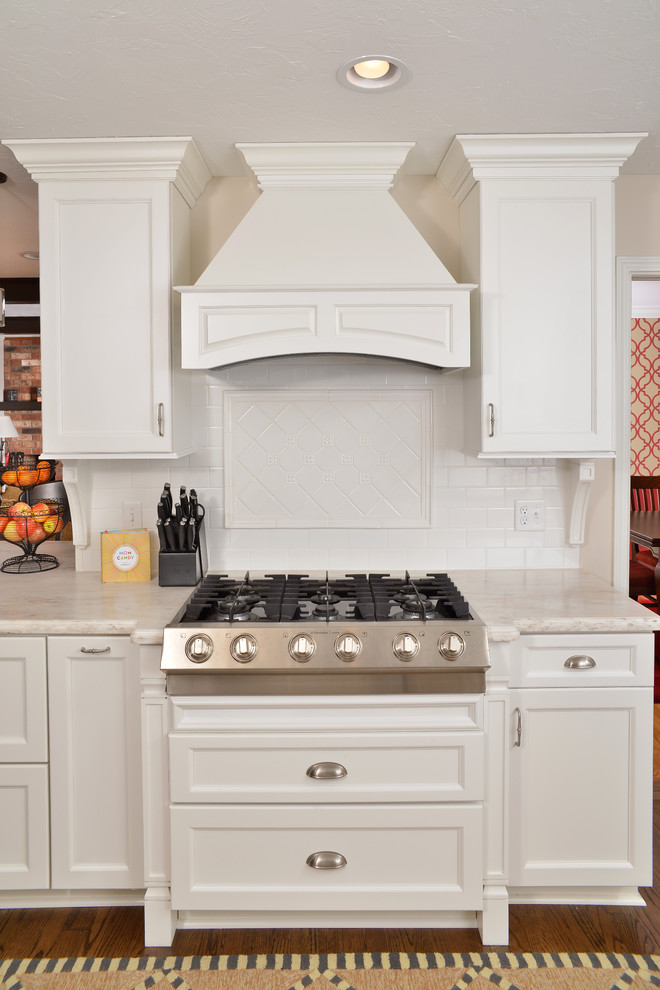 Transitional kitchen photo in Cleveland