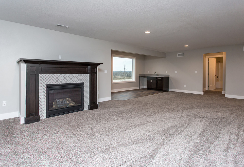 Home design - transitional home design idea