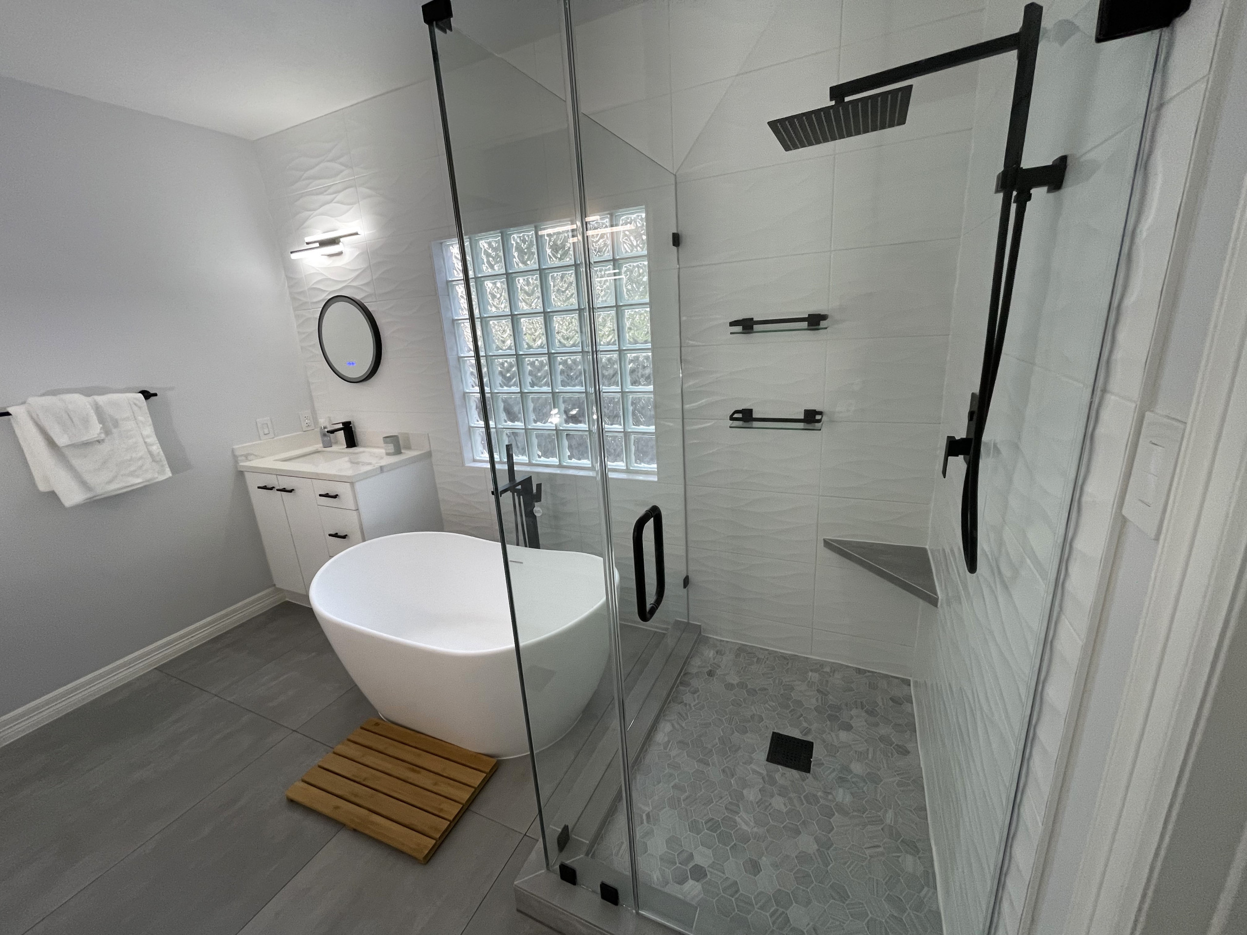 Complete Primary Bathroom Remodeling in Cinco Ranch Katy, TX