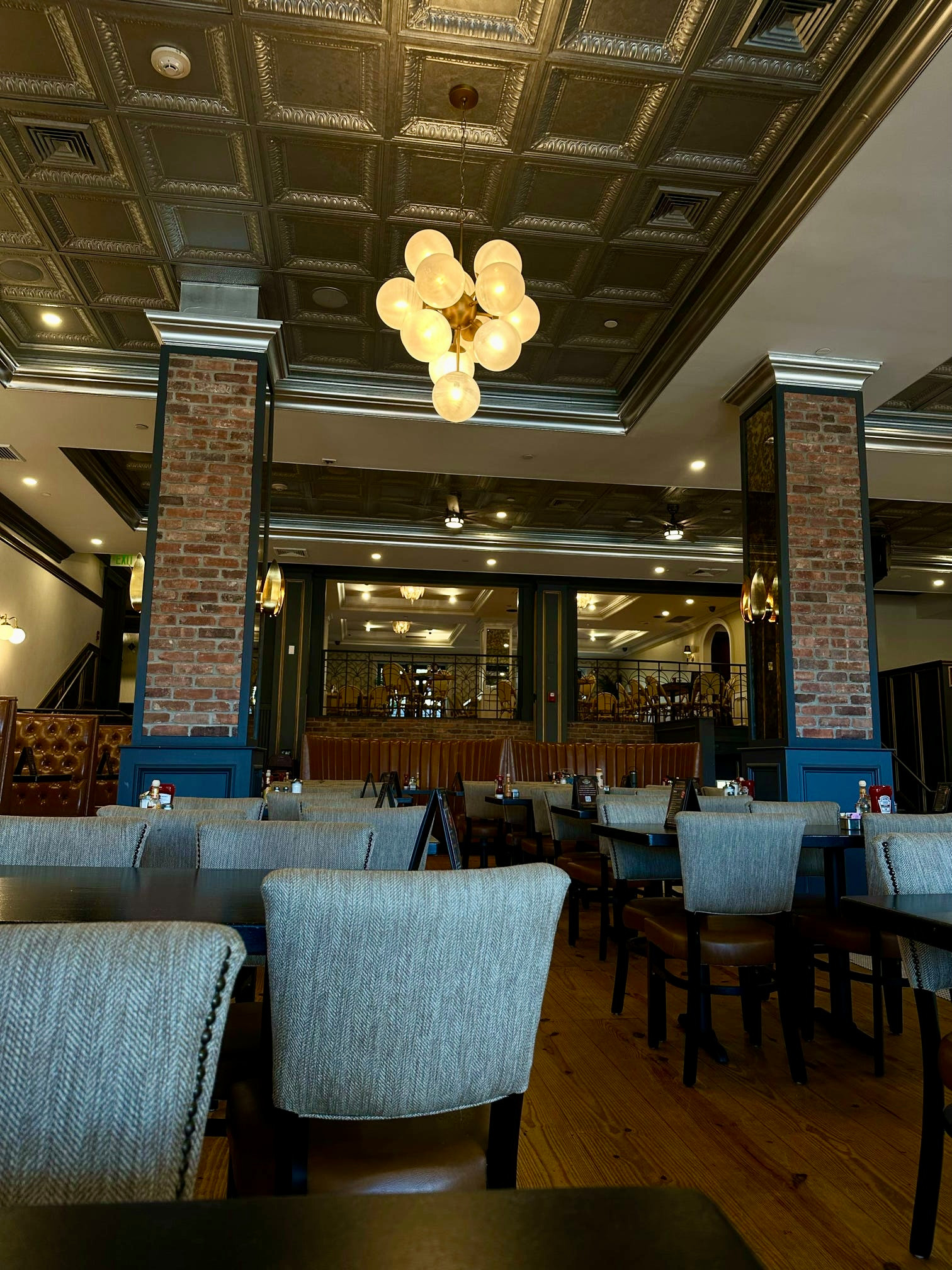 TOAST COFFEEHOUSE LONGBEACH