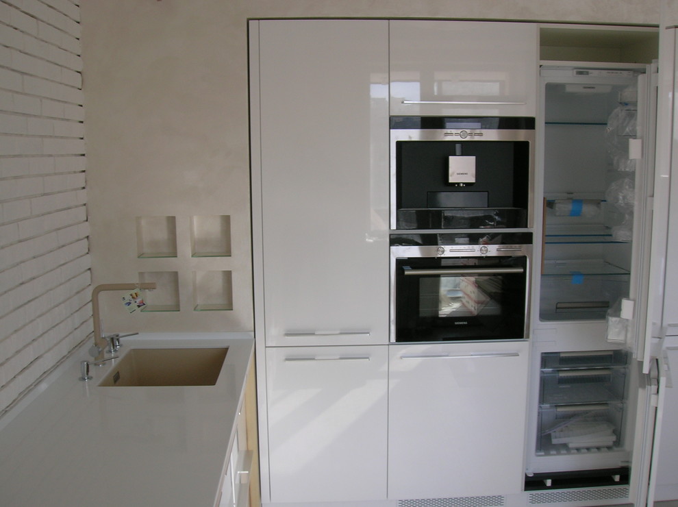 Шпон Ясень Оливковый +  эмаль "Высокий глянец"