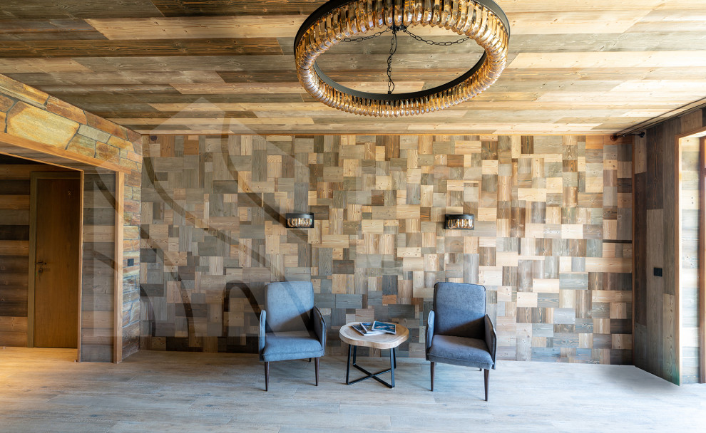 Дом в стиле шале на берегу Правдинского озера