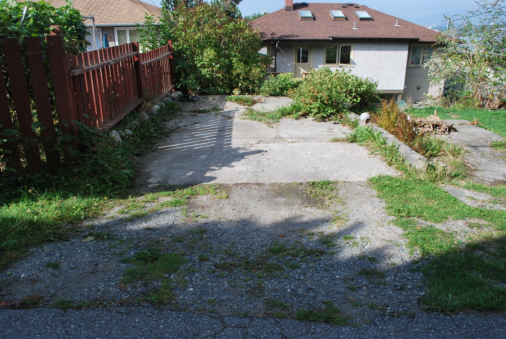 Home design - rustic home design idea in Vancouver