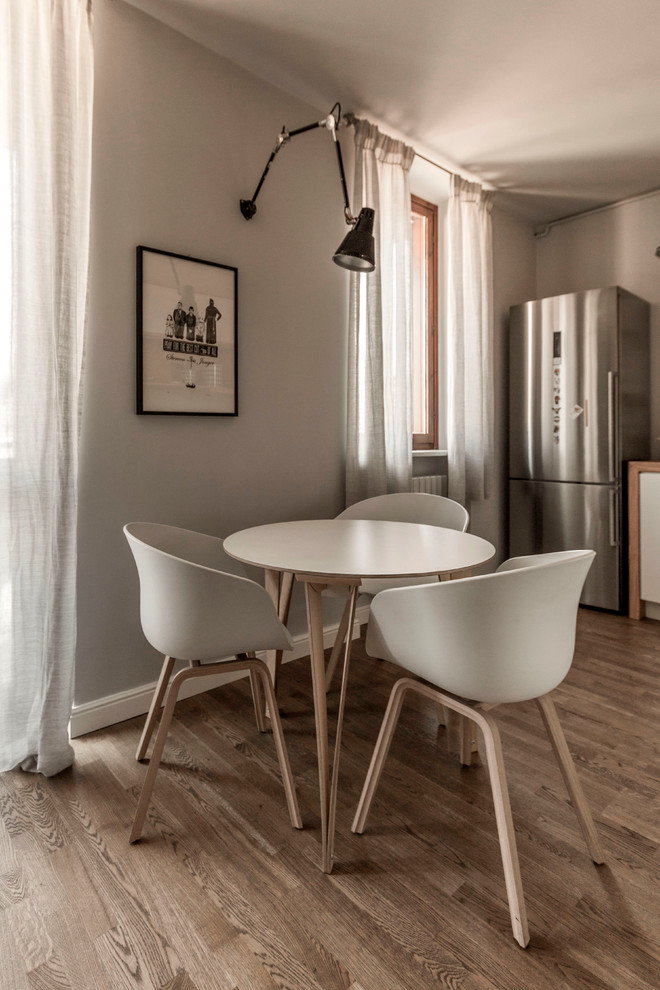 This is an example of a modern dining room in Milan.