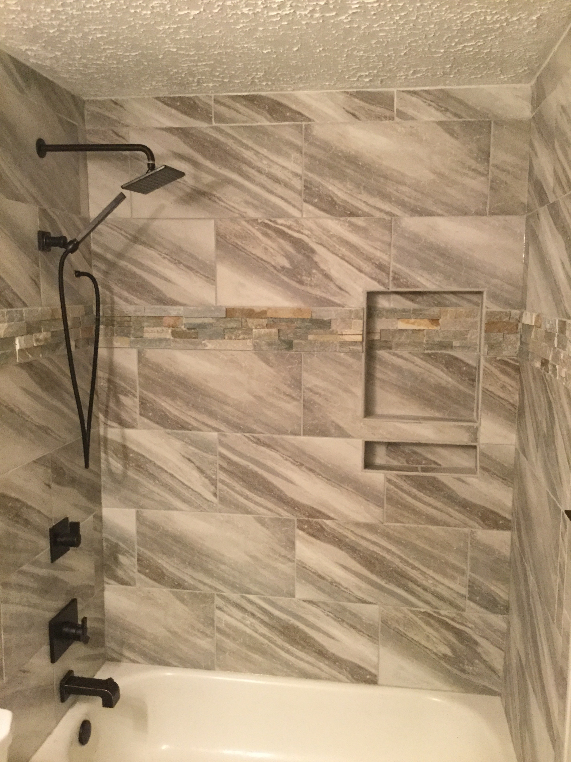 Tubs/ Showers