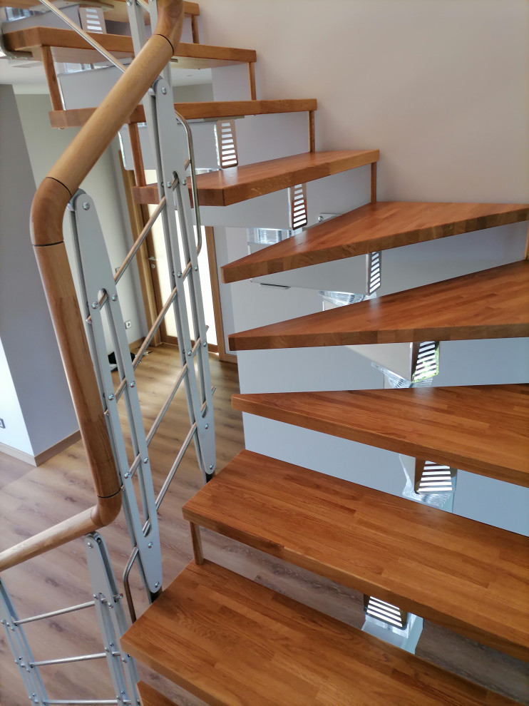 Модель MODULAR DESIGN с ограждением LIF