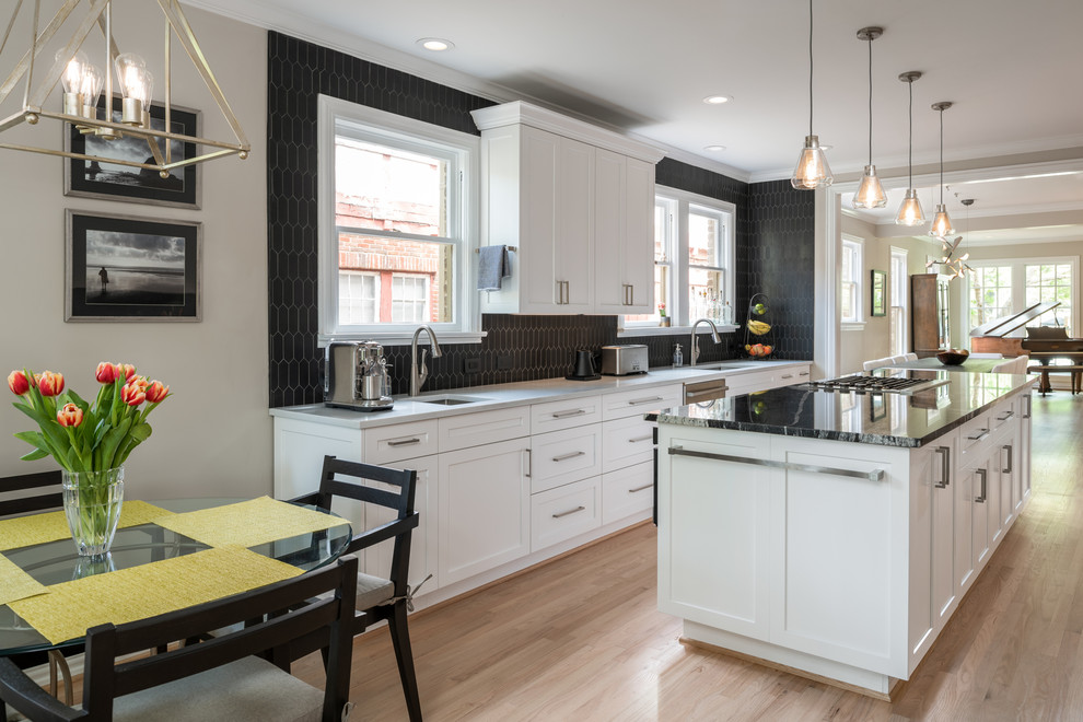 Transitional kitchen photo in Dallas