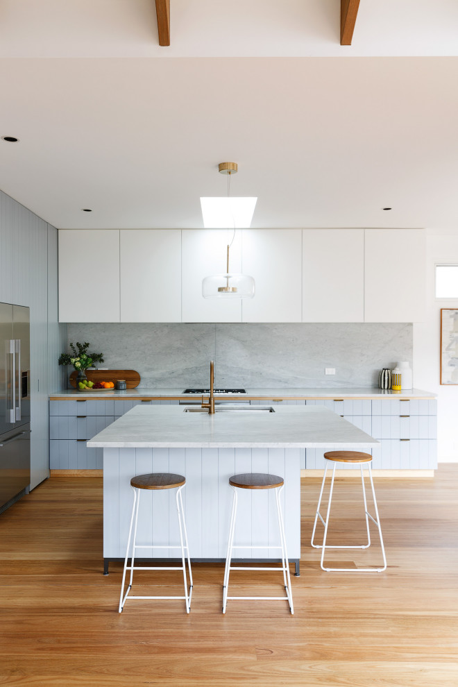 Contemporary kitchen in Sydney.