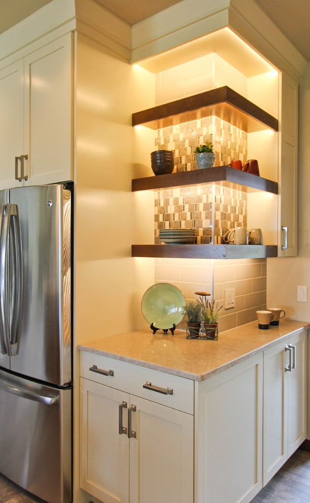 Kitchen - transitional kitchen idea