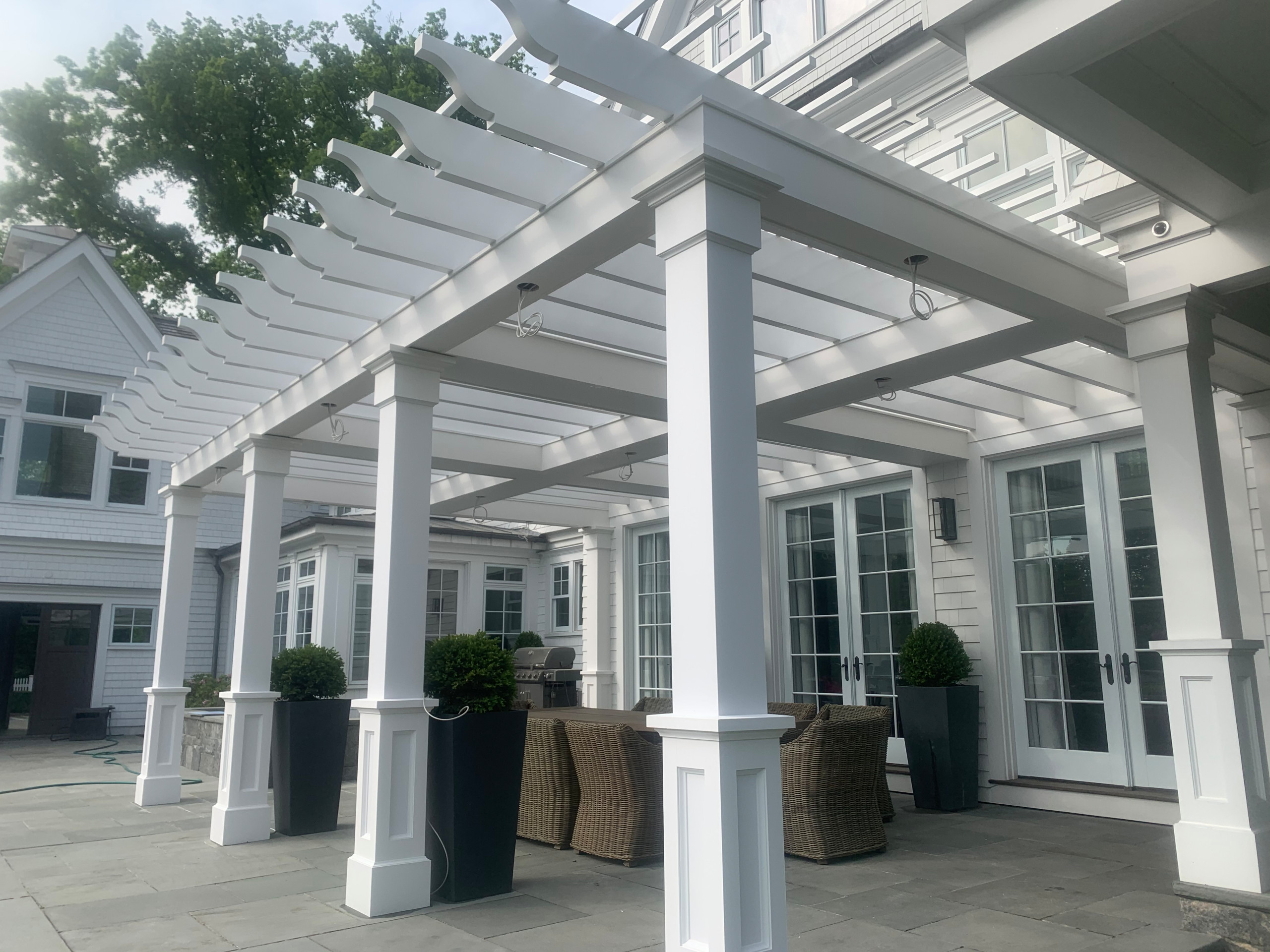 Covered Pergola: Outdoor Living