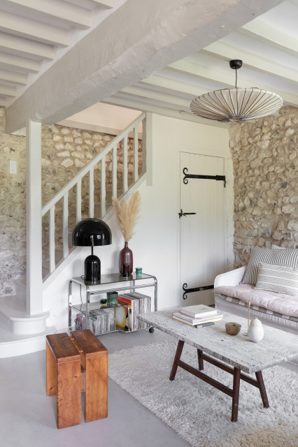 Maison au bord de l'Eure country-living-room