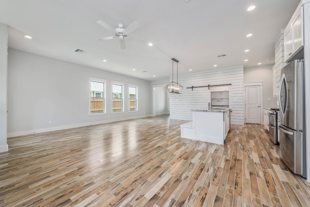 Painted Brick on Peterson Circle