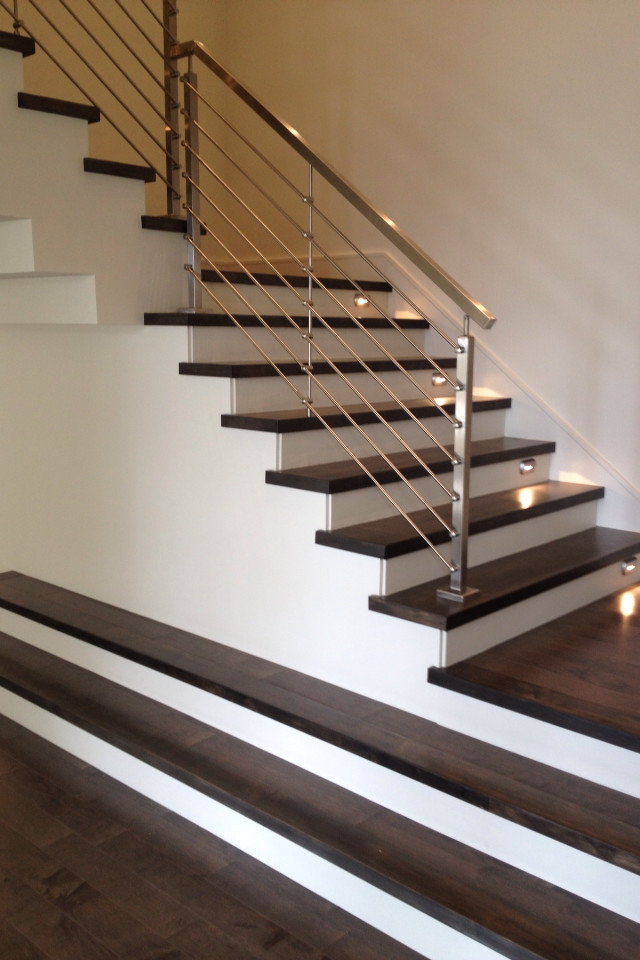 Design ideas for a contemporary staircase in Orlando.