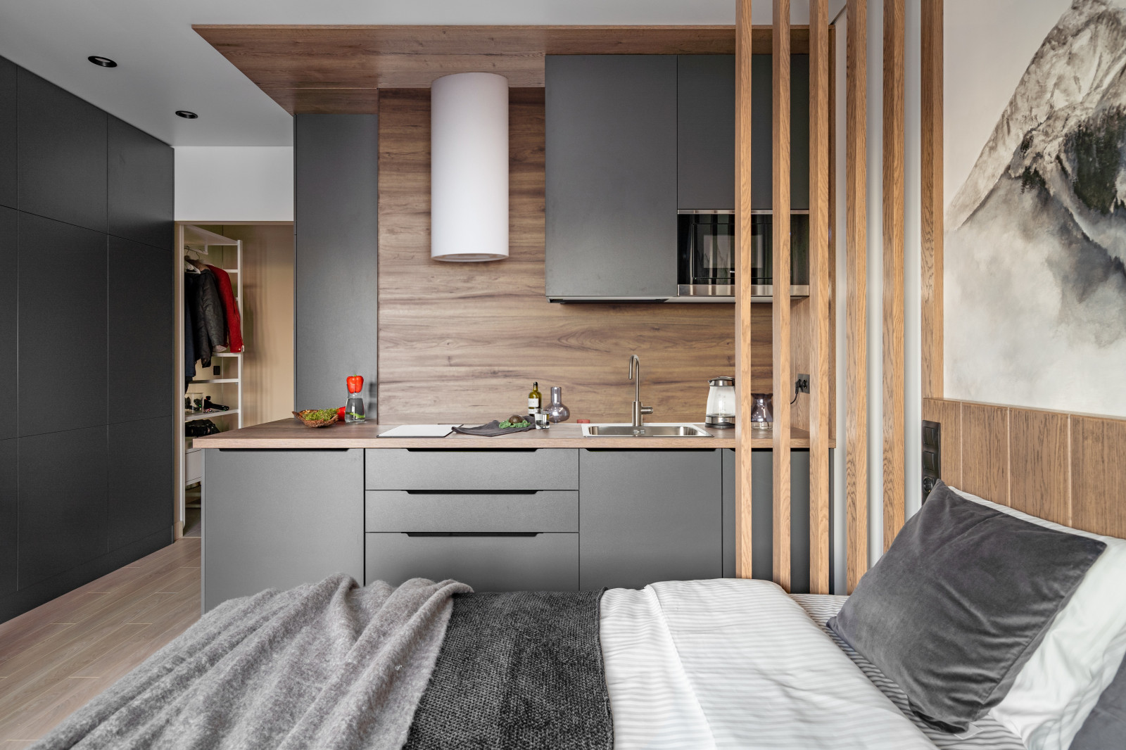 Брутальная строгость