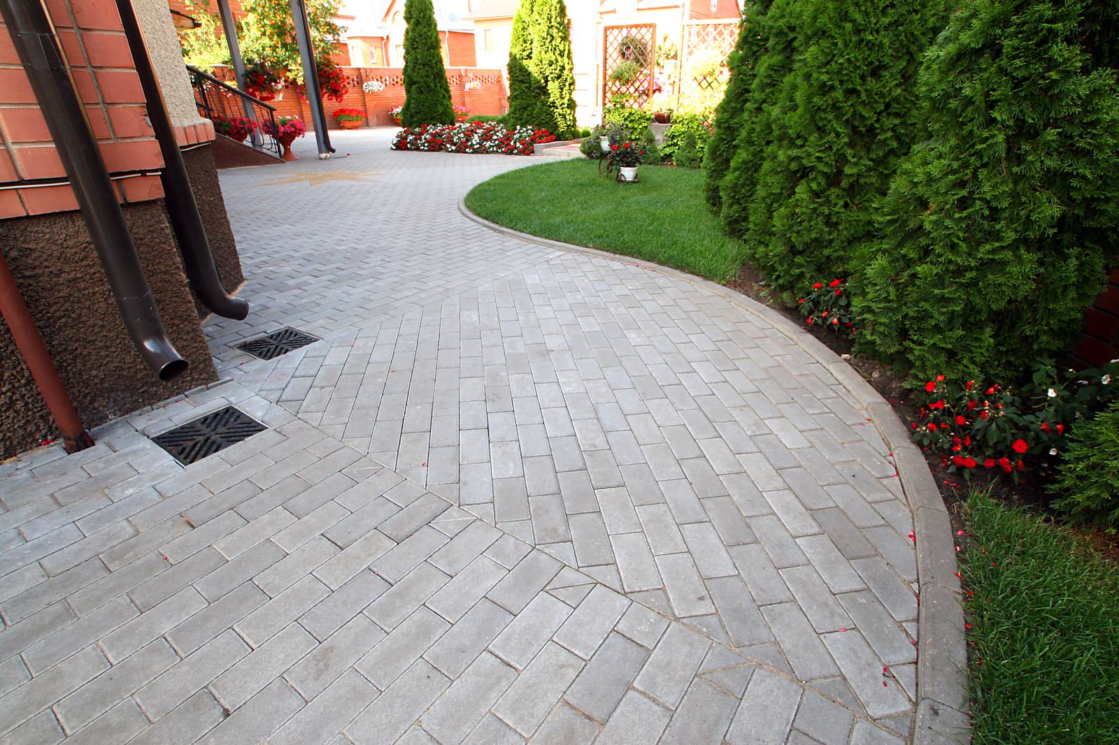 варианты мощения тротуарной плиткой