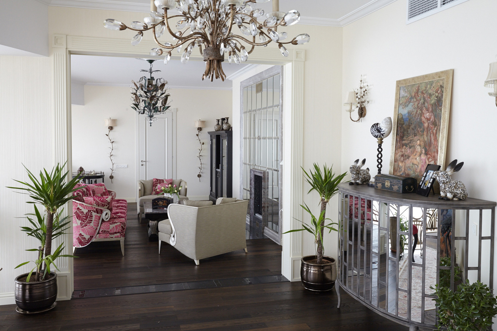 Двухуровневая квартира в центре Москвы, площадь 550 м.кв.