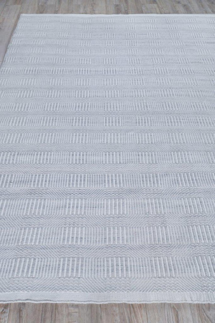 Naples Indoor/Outoor Handmade Flatwoven PET yarn Light Silver Area Rug ...