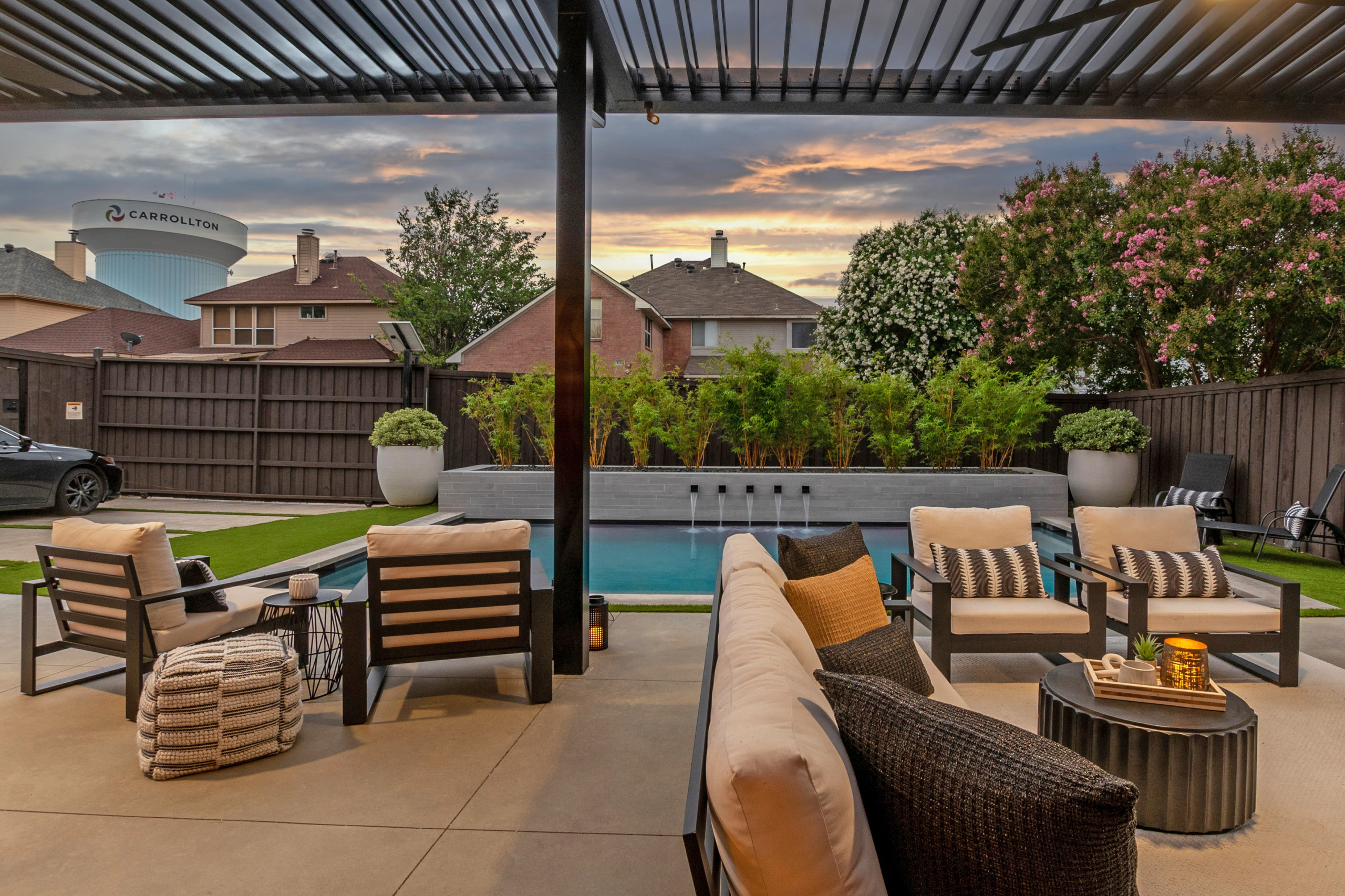 CARROLLTON BACK YARD RESORT
