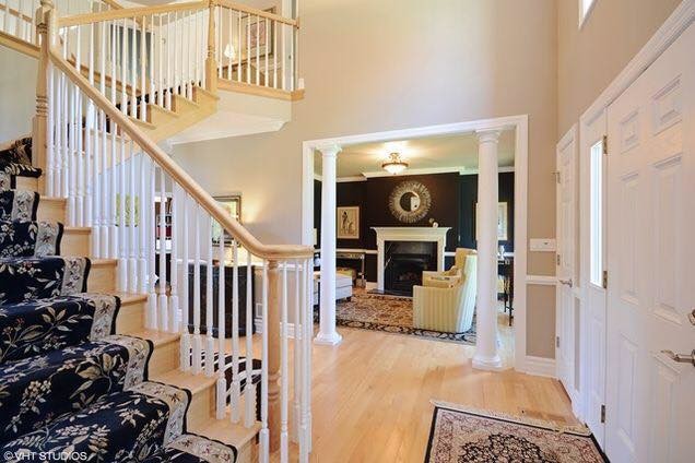Transitional entryway photo in Chicago