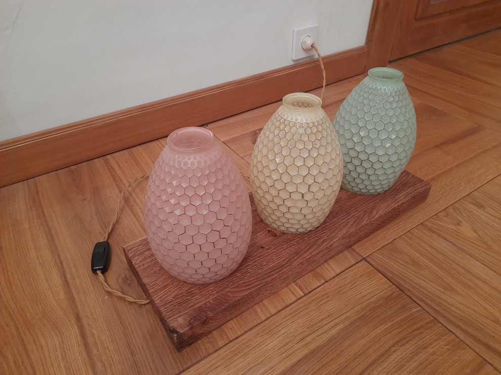 Настольная лампа