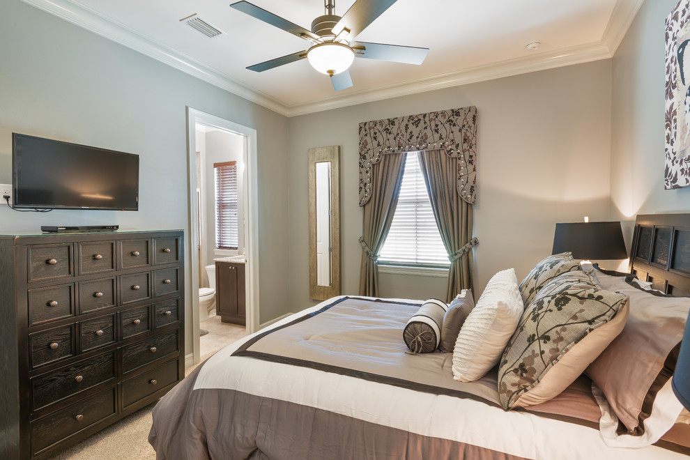 Watson Court Modern Mediterranean Residence | Reunion FL - Tuscan home design photo in Orlando